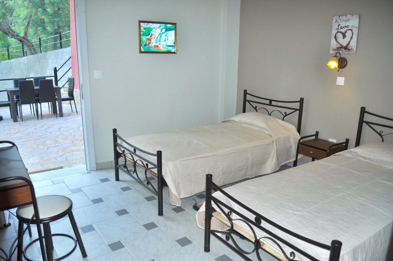 Large Apartment By The Pool - Pelekas Beach, Corfu Exterior foto